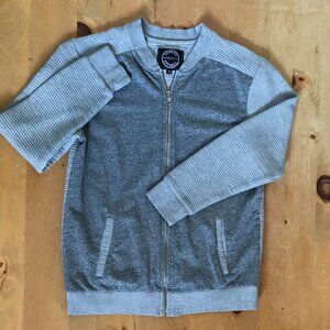 Genetic Apparel Men's Grey Zip-Up Sweater- Size M